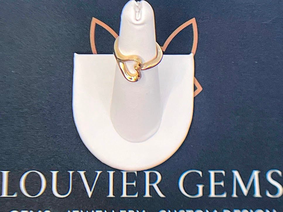 10kt Yellow Gold - Wrap Around Heart Statement Ring