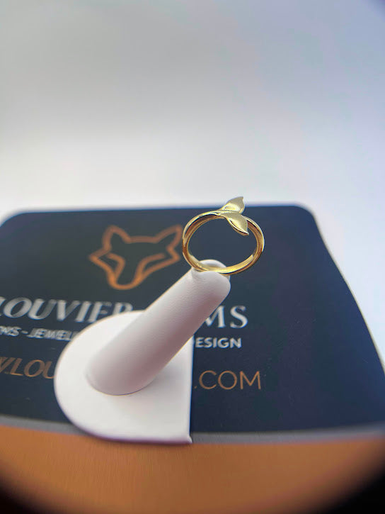 10kt Yellow Gold Whale Fish Tail Ring